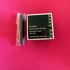 Mary Kay Gel Eyeliner w/ Expandable Brush – Jet Black (New in Box)